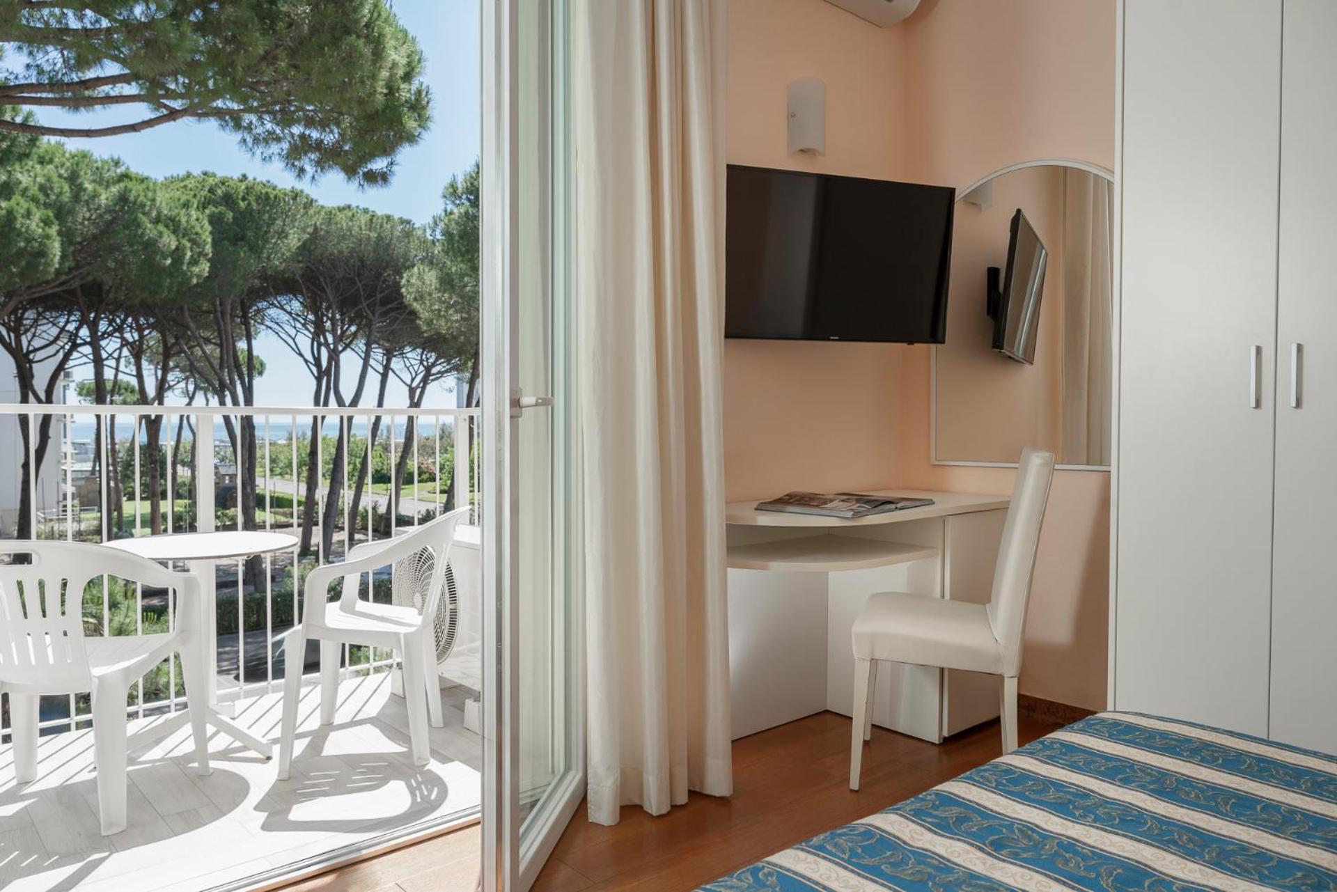 Hotel Plaza 3*
